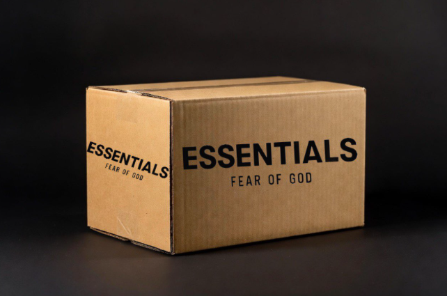 E$$entials Tracksuit Box
